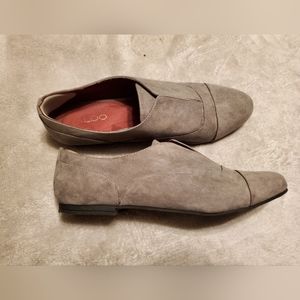 Dressy slip-ons, very lightly used. Aldo brand, gray colour, perfect condition.